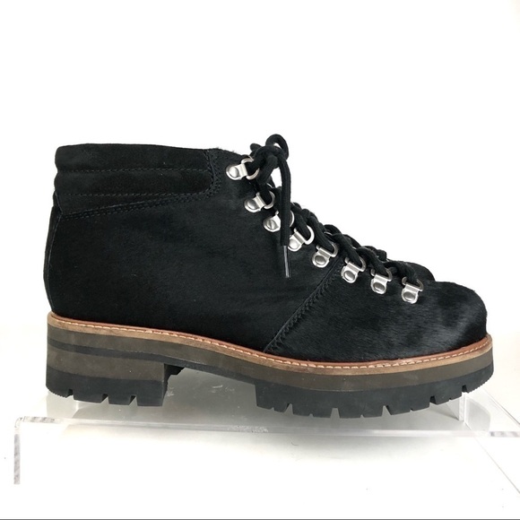 Clarks Orianna Alpine Fur Thick Lug Ankle Booties - Sz 9 - Picture 1 of 7